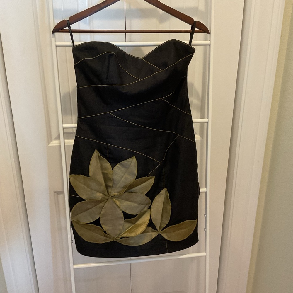 Jessica McClintock Black Dress with Gold Accents Size 6